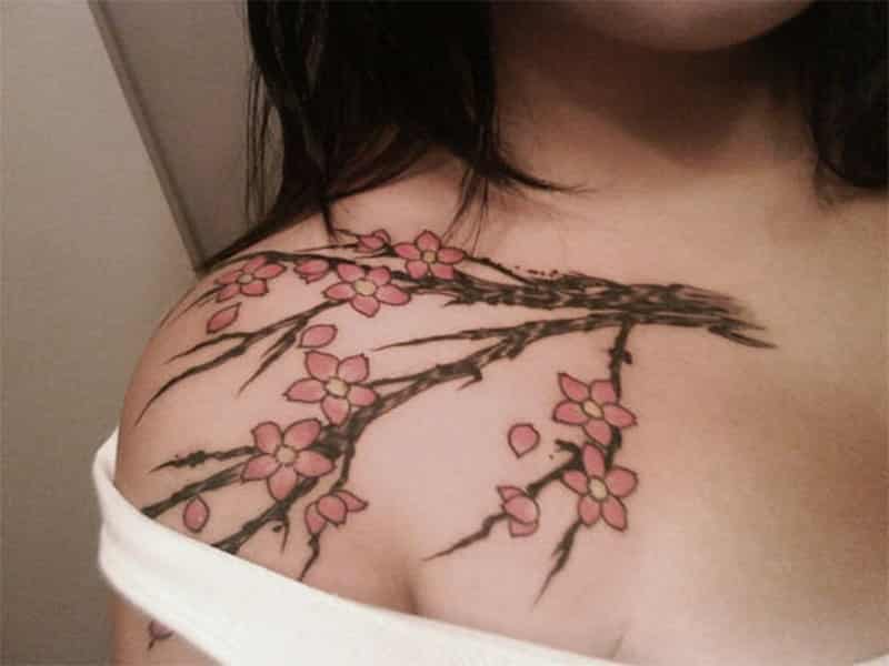 Side-Chest-For-Girls-tattoo
