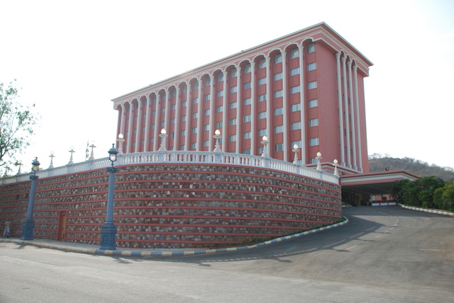 Exterior_View_w