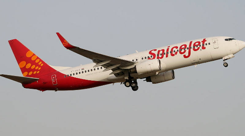 With passengers strapped to seats, SpiceJet plays national anthem before landing