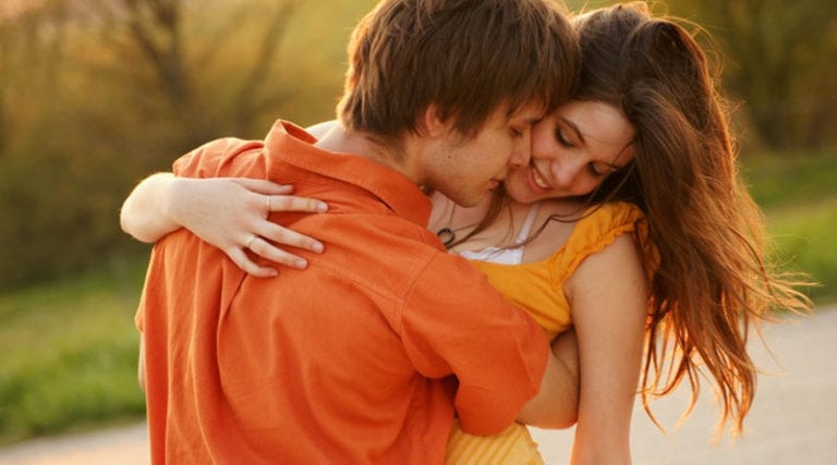 এই ৬ মন্ত্রে কাছের মানুষ আসবে আরও কাছাকাছি