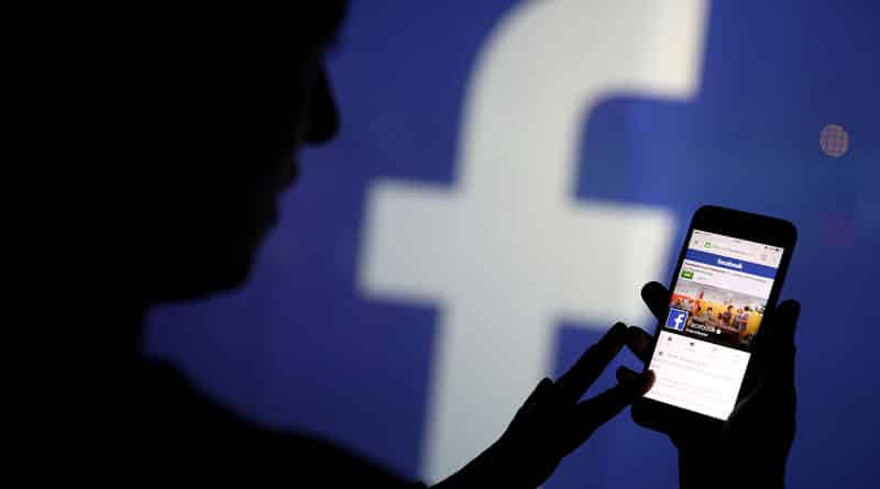 Facebook is shutting down 'trending' topics