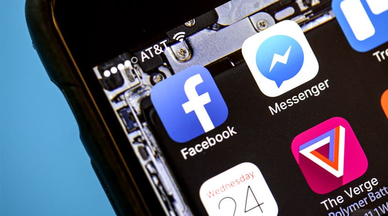 Facebook is disabling messaging from mobile app to push Messenger