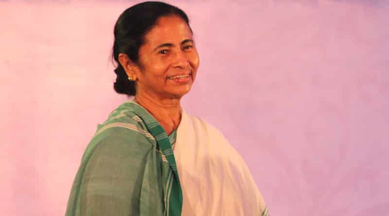 বিনিয়োগ টানতে মার্কিন বিদেশকর্তার সঙ্গে বৈঠক মুখ্যমন্ত্রীর