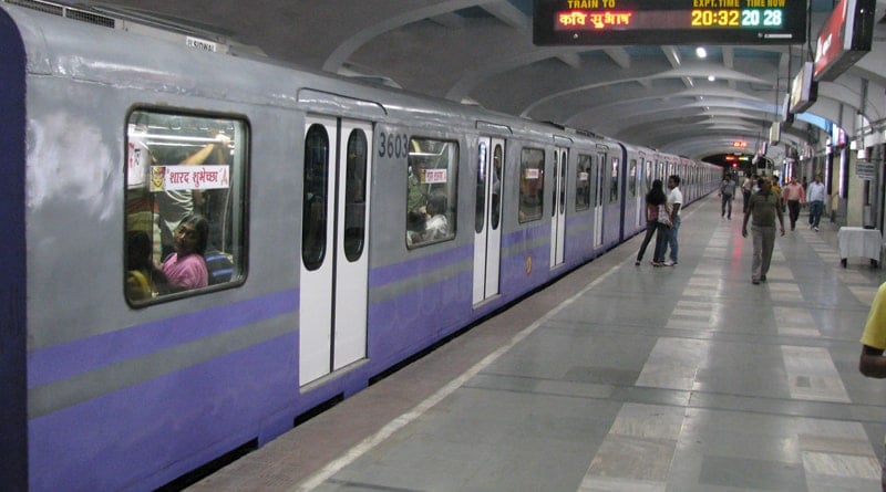 Number of Passenger in kolkata metro decreased after Corona situation | Sangbad Pratidin