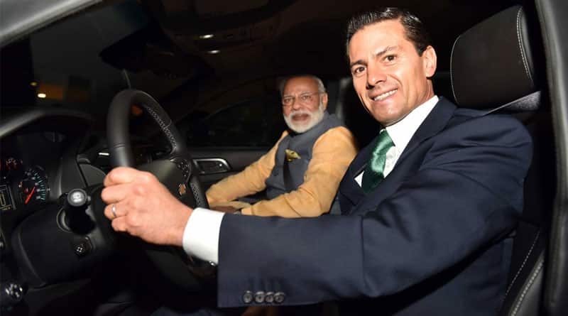 President Enrique Peña Nieto drives Narendra Modi to a restaurant