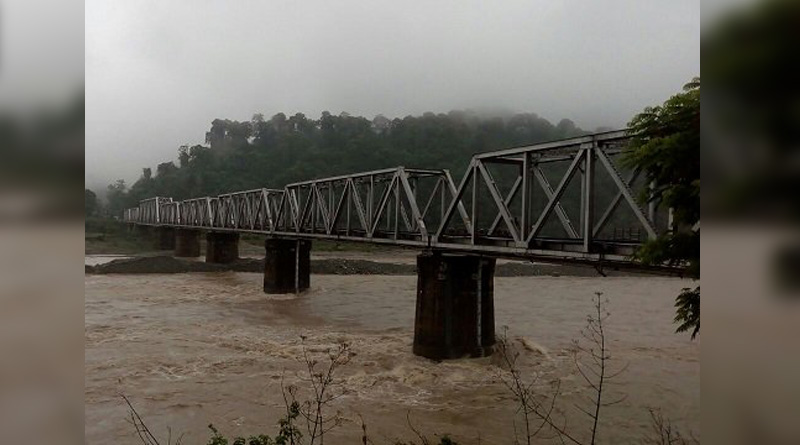 Train services over Teesta river railway bridge suspended temporarily,due to heavy rains in catchment area of bridge