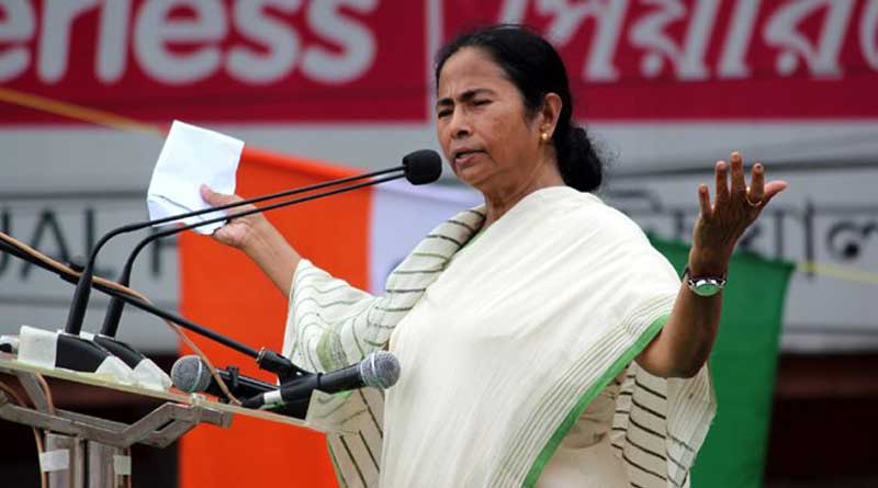 প্রধানমন্ত্রীত্বের প্রত্যাশা নেই মমতার, দলের নজর দিল্লিতে