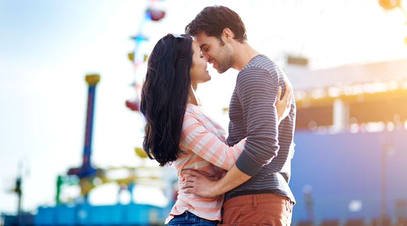 A relationship expert reveals 4 signs that you're a perfect match