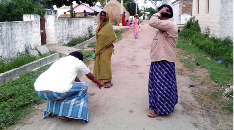 karnataka-village-sarpanch-begs-people-build-toilets-falling-their-feet