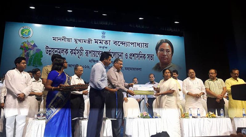 উন্নয়নের টাকা পাচ্ছি না, তোপ মুখ্যমন্ত্রীর