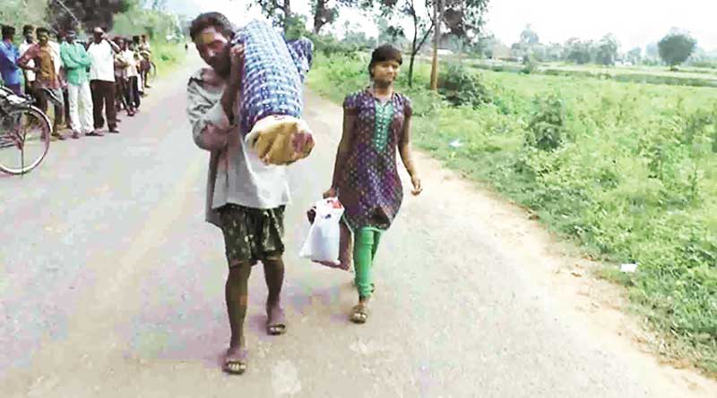 Odisha man carried wife's Body 10km with daughter
