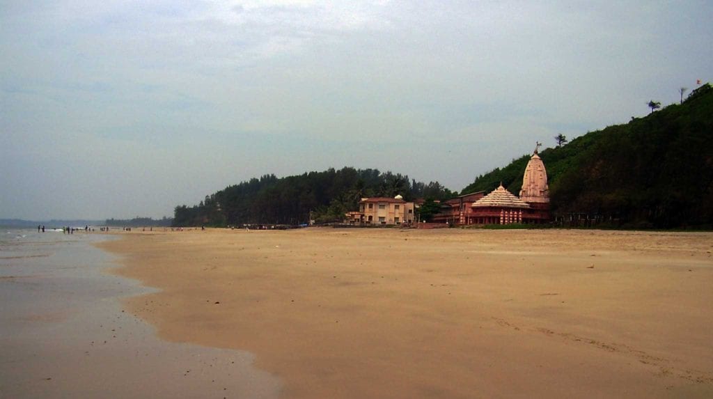 যে সৈকতে বিরাজ করেন স্বয়ং ভগবান