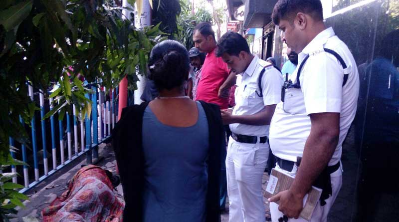 পার্ক স্ট্রিট এলাকায় মহিলার রহস্যমৃত্যু