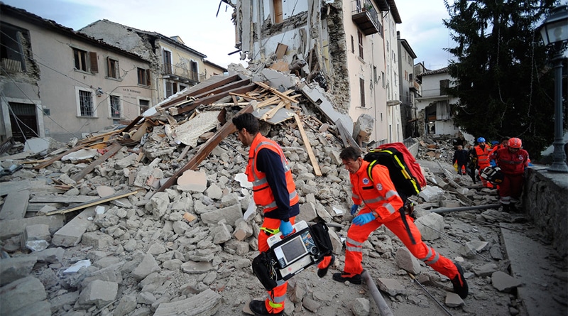 Italy quake: Emergency declared as hopes for more survivors fade