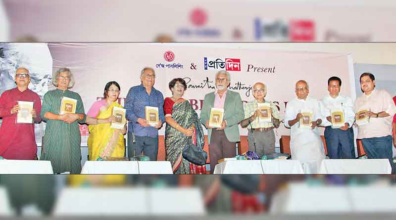 Naseeruddin Shah releases Soumitra Chatterjee's book