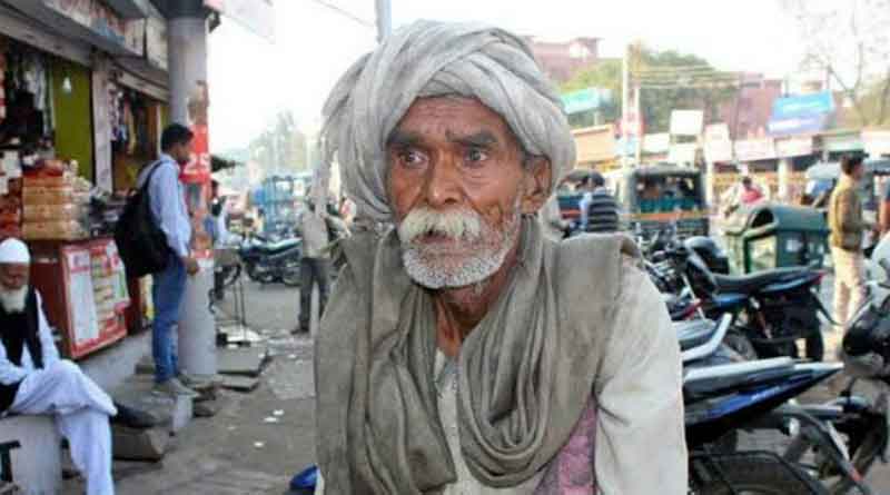 90-year-old man who once served in the Indian Army but now begs on the street to pass his days