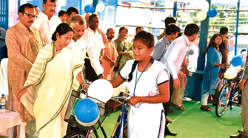 Mamata wants factory for cycle in Kolkata