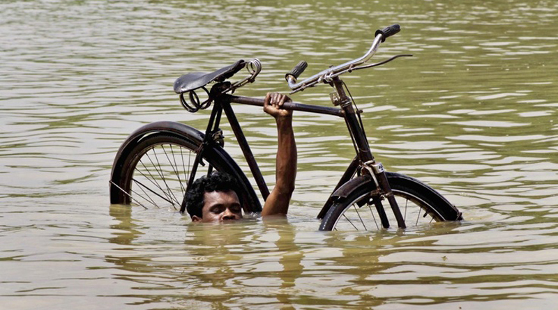 Heavy rainfall leads to flood in Andhra Pradesh
