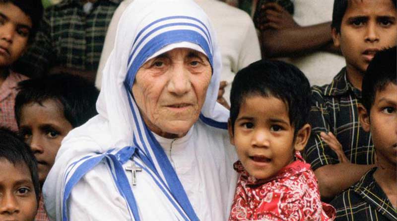 Controversy breaks in Internet over Sainthood of teresa