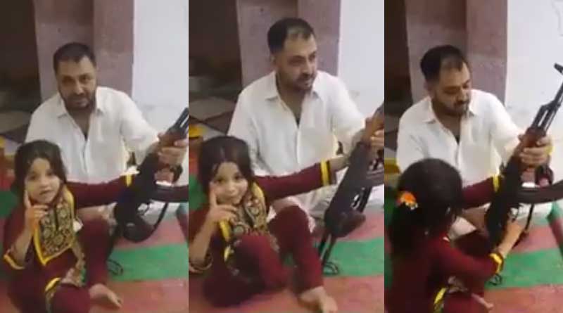 বন্দুক হাতে মোদিকে হুঁশিয়ারি খুদে পাক কন্যার