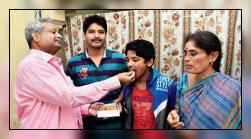 ৪১৪ দিন পর আইএস ডেরা থেকে বাড়ি ফিরলেন দুই অধ্যাপক