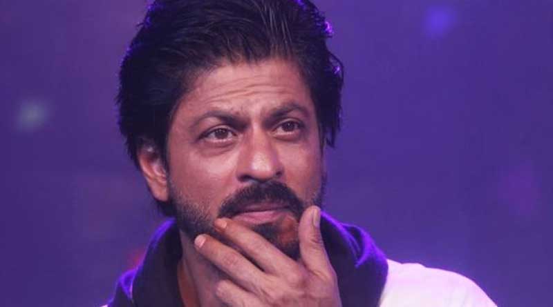 Shah Rukh Khan gets angry, gets into brawl with fan