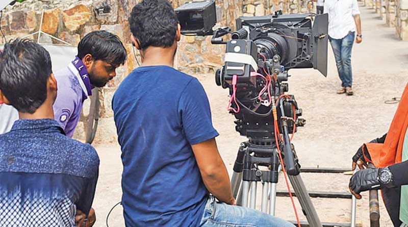 Builder took money from Flat Buyers, blew on making Bhojpuri Film