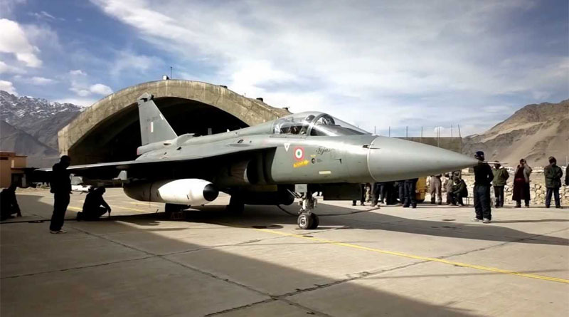 Govt offers to buy 200 foreign fighter jets - if they're Made-in-India