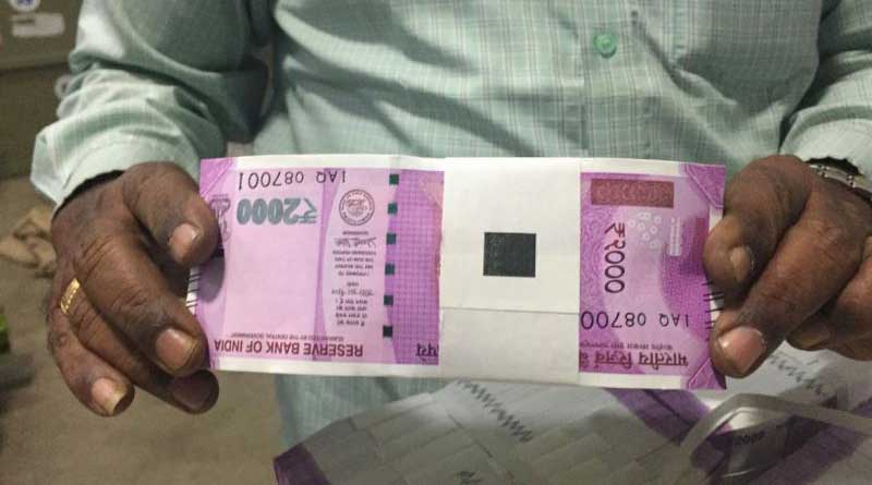 Twitter can't get over alleged pictures of Rs 2000 currency notes