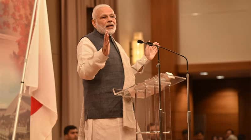 PM Modi takes on critics over demonetisation issue