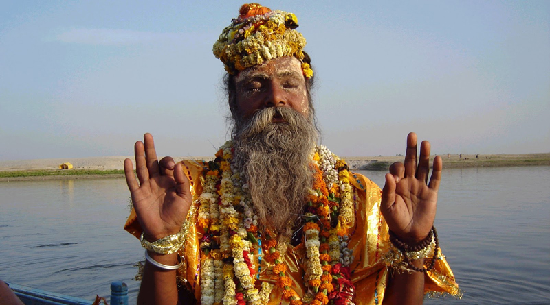 Sadhus From Nepal Take A Unique Step To Change Old Currency