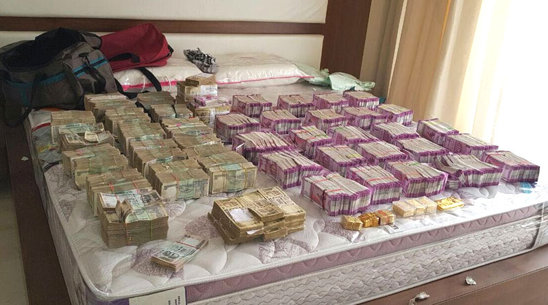 Rs 2.06 crore seized from taxman, CBI to nail I-T officer