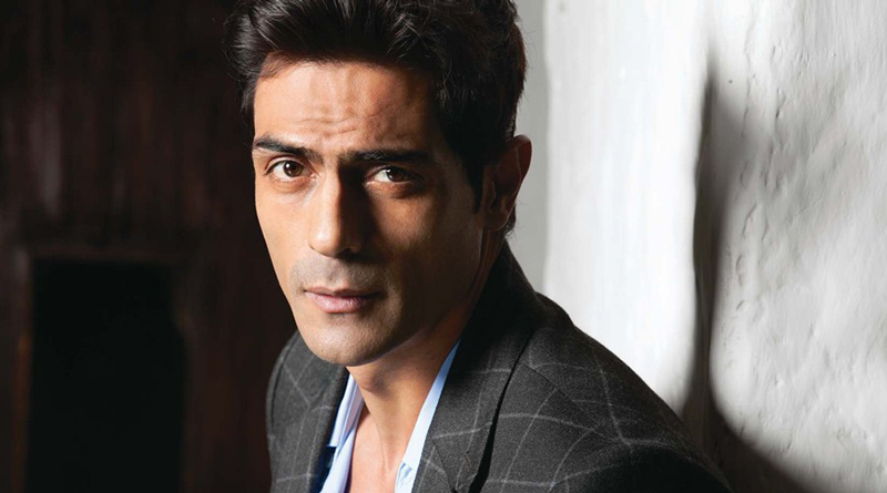 Arjun Rampal visits BJP office, says here for showing support