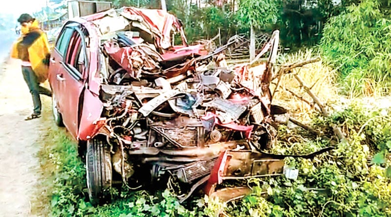কুয়াশার জেরে লরিতে গাড়ির ধাক্কা, মৃত ৪