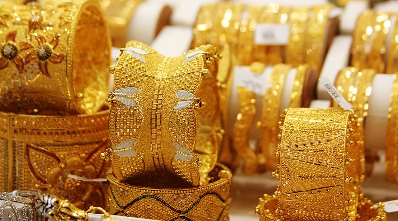 Gold extends losses, down Rs 50 on lacklustre demand