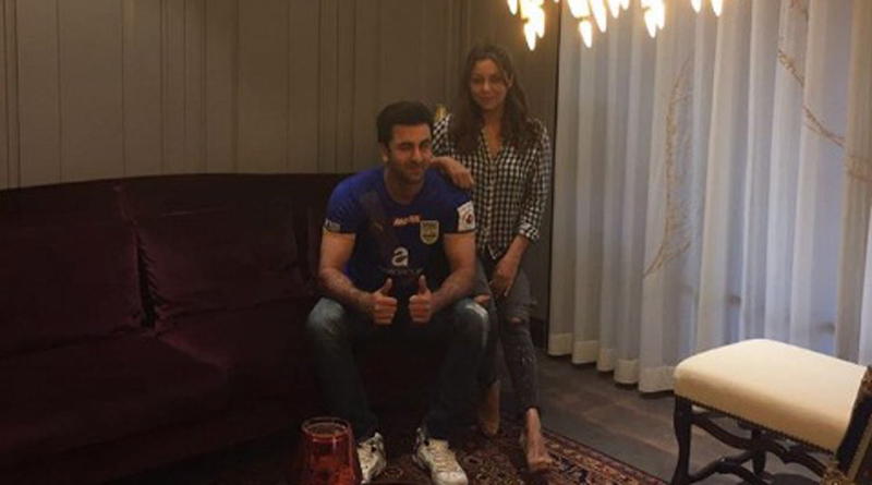 Ranbir Kapoor Moves Into New Home, Invites Gauri Khan Over There
