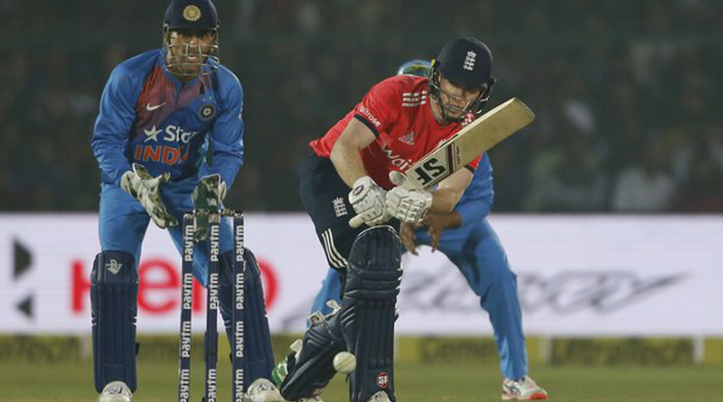 England Thrashes India by 7 wickets in the first match of T20 series