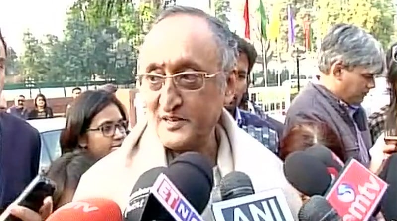 Furious Amit mitra walks out of pre budget meet