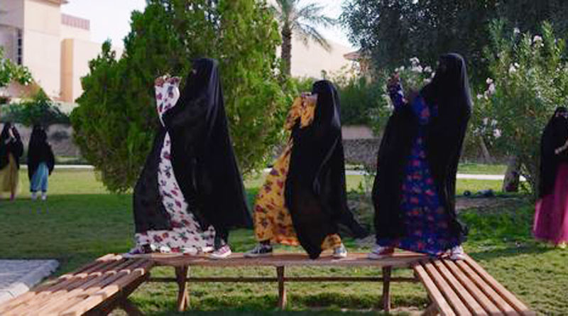 Women With Niqab Mocking Saudi Arabia’s Patriarchal Society In This Funny Video
