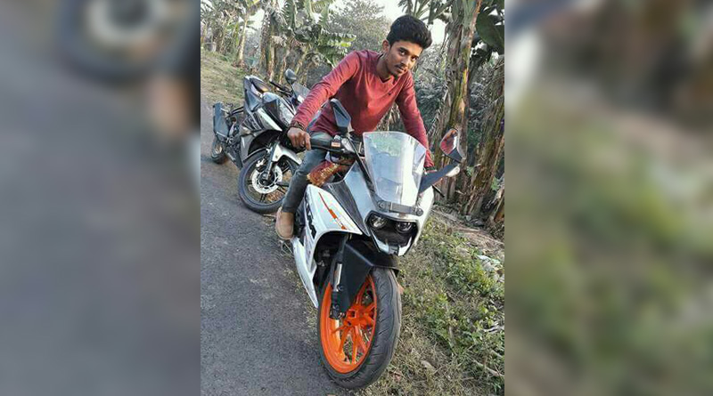 বেপরোয়া বাইক রেসে প্রাণ গেল নাবালক ছাত্রর