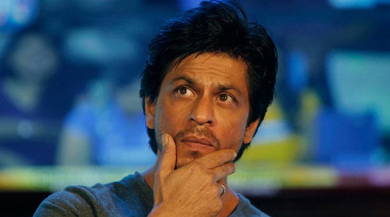 A fan injures himself in front of Shah Rukh Khan's residence