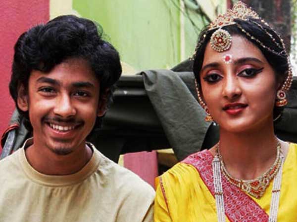 বেশিরভাগ ক্ষেত্রেই প্রেমিকের আর্থিক পরিস্থিতিতে খুব একটা কিছু এসে যায় না বাঙালি কনেদের৷