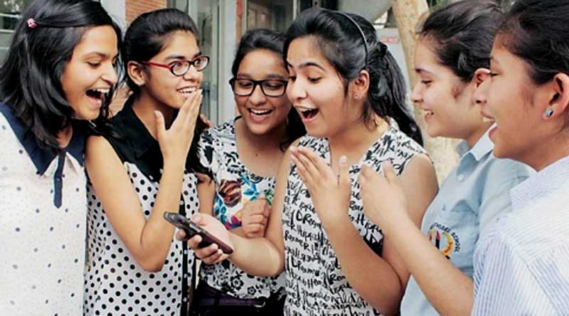 Mistake in marksheet, Arambag Girls schools 137 students number of Higher Secondary increased after recheck| Sangbad Pratidin