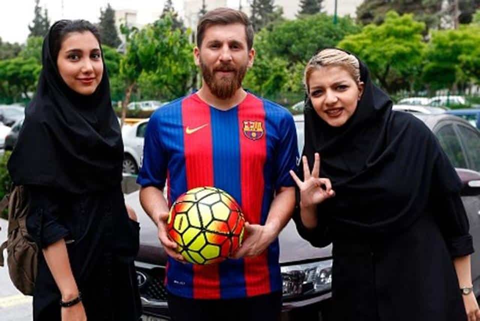 iran-football-messi_2d42ddbe-33e6-11e7-b30b-76e7402dac55