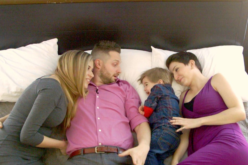 adam-lyons-relationship-two-women-pregnant-threesome-throuple2a
