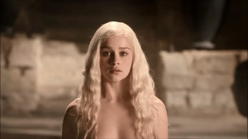 Daenerys_enters_a_scathing_hot_bath