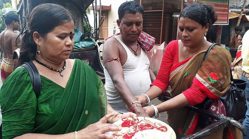 রাখিবন্ধন উৎসবে শামিল সোনাগাছির যৌনকর্মীরাও, হাজির মদনও