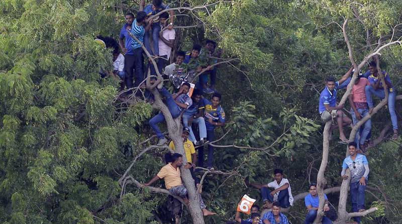  Angry fans hold up Sri Lanka Team bus