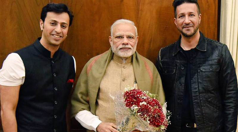 গানের মধ্যে দিয়ে জওয়ানদের শুভেচ্ছা জানালেন সেলিম-সুলেমন