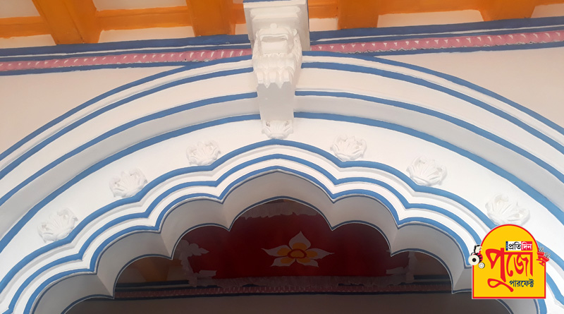 পুজোয় পুরনো কলকাতার বাবুয়ানিতে মজবে চক্রবেড়িয়া সর্বজনীন